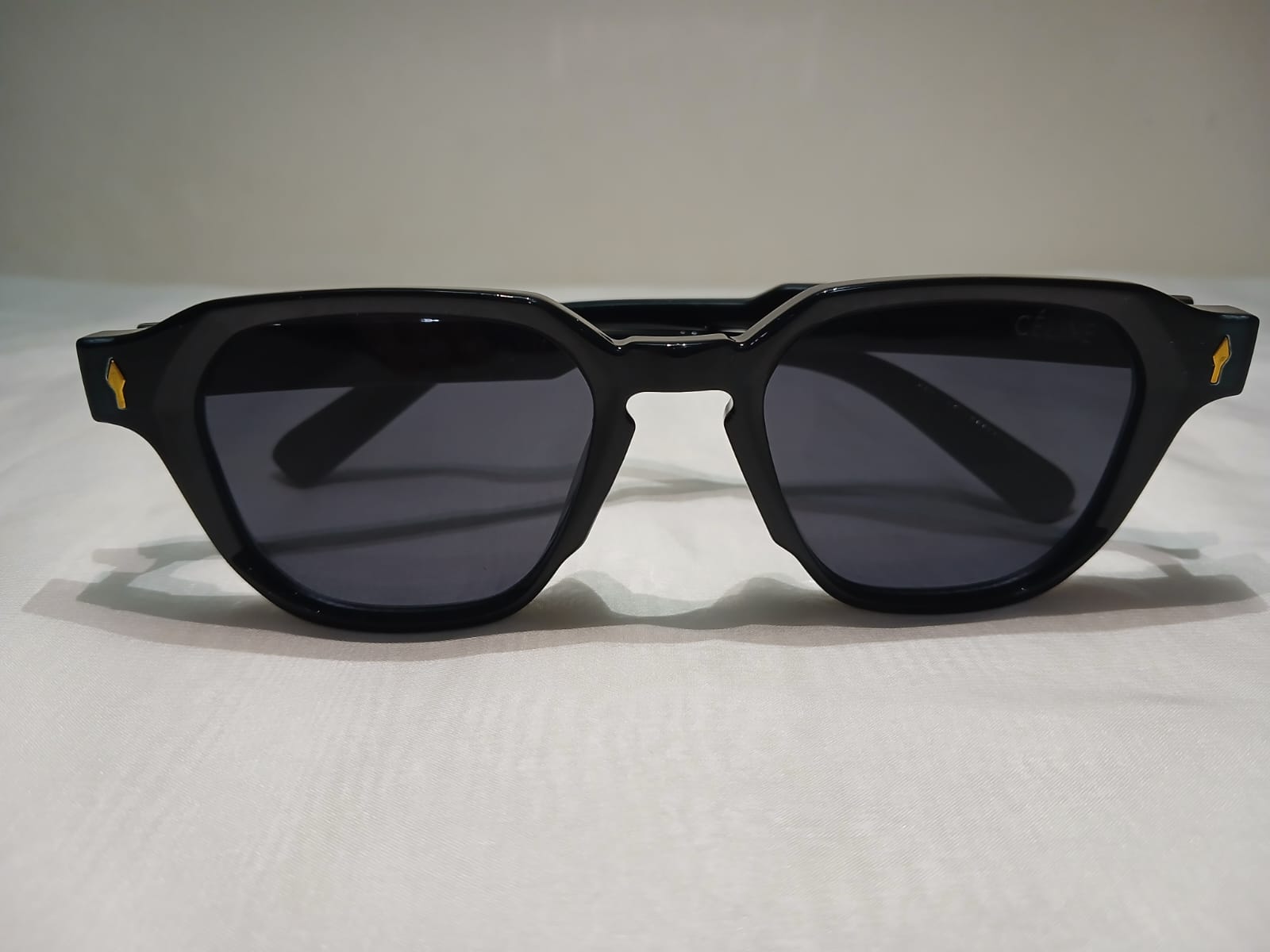 نظارة شمس بخامة أسيتات وعدسات UV 420