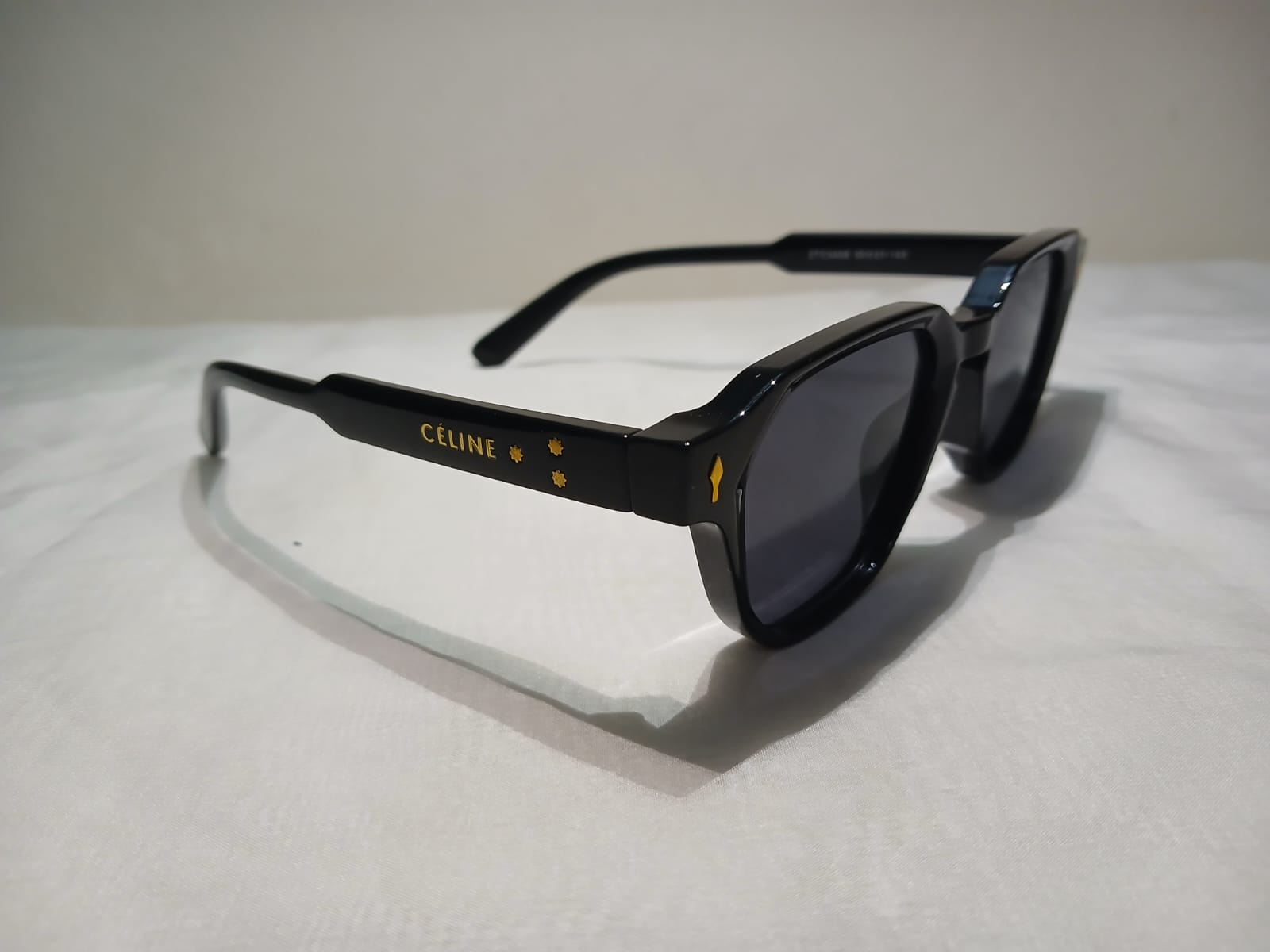 نظارة شمس بخامة أسيتات وعدسات UV 420