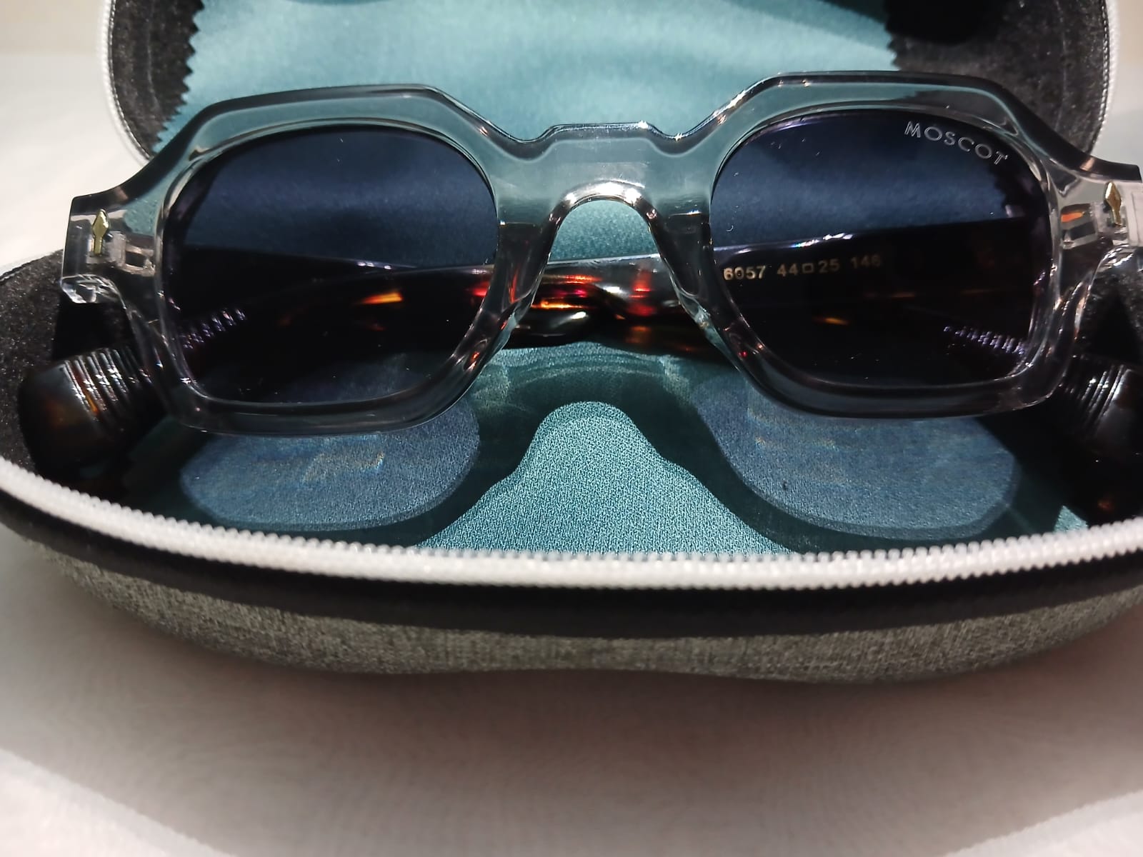 نظارة شمس بخامة أسيتات وعدسات UV 420